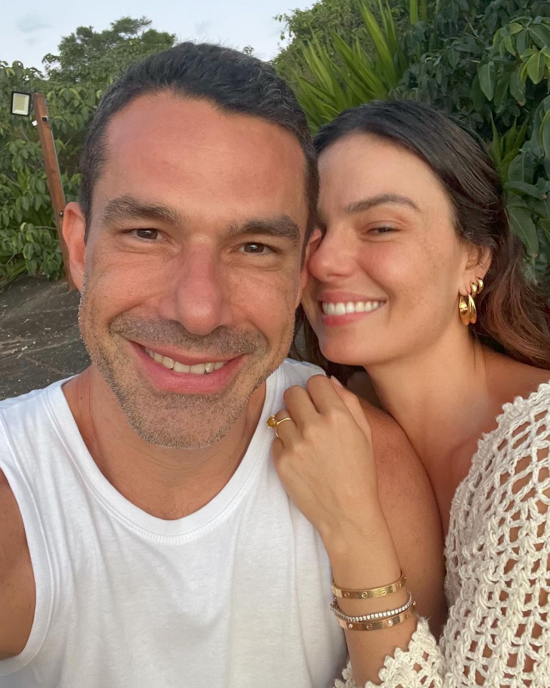 Marcus Buaiz abre o jogo sobre noivado com Isis Valverde