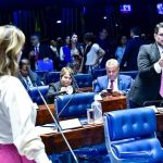 Três dias após operação, partido de Marcos do Val decide manifestar apoio