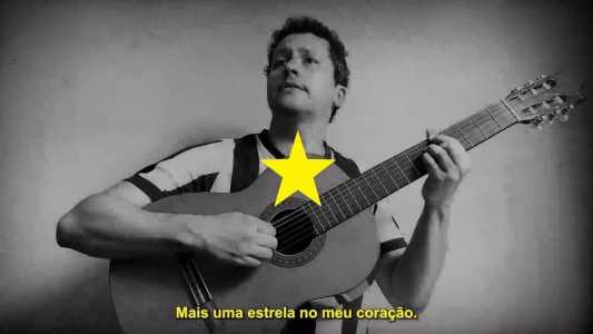 Marcos Figueiredo, compositor mineiro, participou do 'clipe' da marchinha