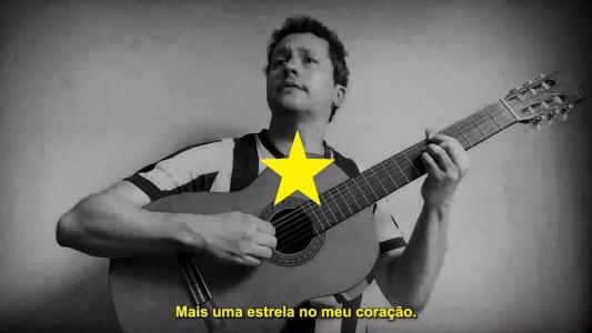 Marcos Figueiredo, compositor mineiro, participou do 'clipe' da marchinha