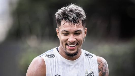 Marcos Leonardo retomou treinos no Peixe