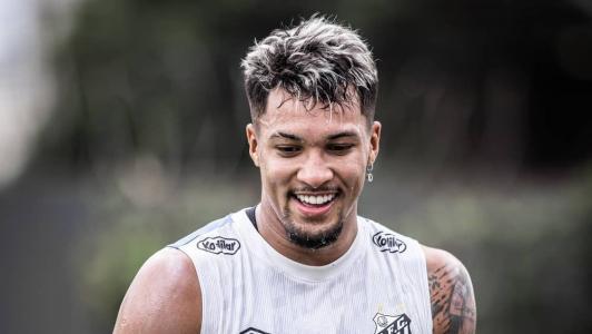 Marcos Leonardo retomou treinos no Peixe