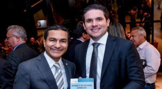 Marcos Pereira desiste de candidatura, apoia Hugo Motta e causa reviravolta em sucessão na Câmara | CNN Brasil
