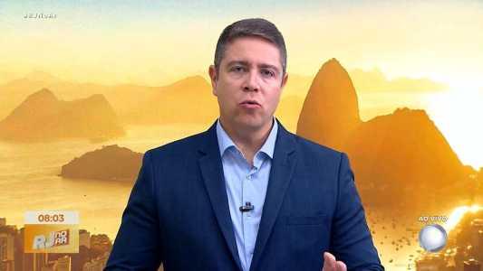 Marcus Marinho apresenta o RJ no Ar, da Record TV