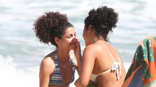 Ana Clara (Samantha Jones) e Maria de Fátima (Bella Campos)