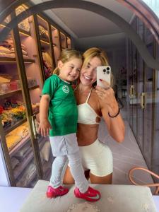Maria Flor e Virginia Fonseca