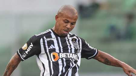Mariano, lateral-direito do Atlético, participou das últimas quatro conquistas estaduais do Atlético