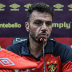 Soso antecipa em uma semana retorno ao Recife para trabalho à frente do Sport