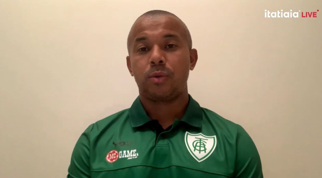 Titular do América vê Cruzeiro melhor que Atlético, mas não aponta favorito no clássico