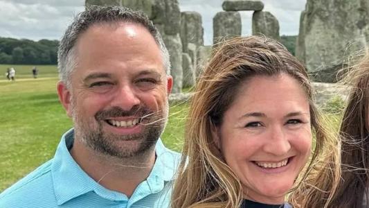 Mike White e Adrienne Vaughan estavam casados desde 2008