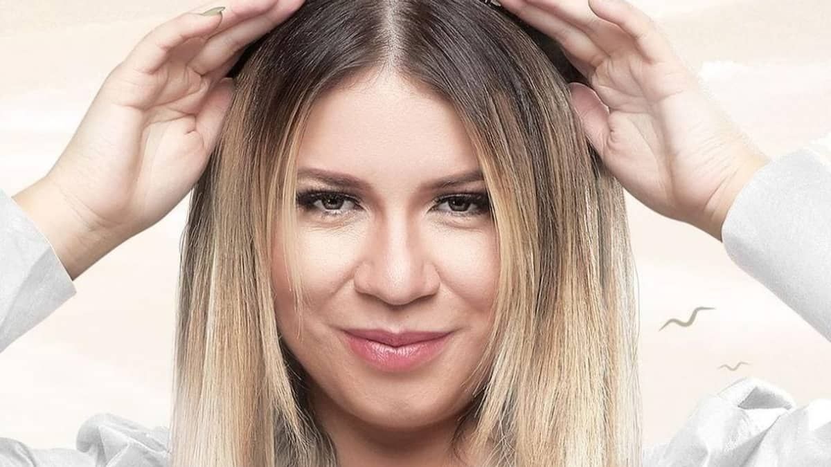 Marília Mendonça é homenageada por bloco de Carnaval em BH