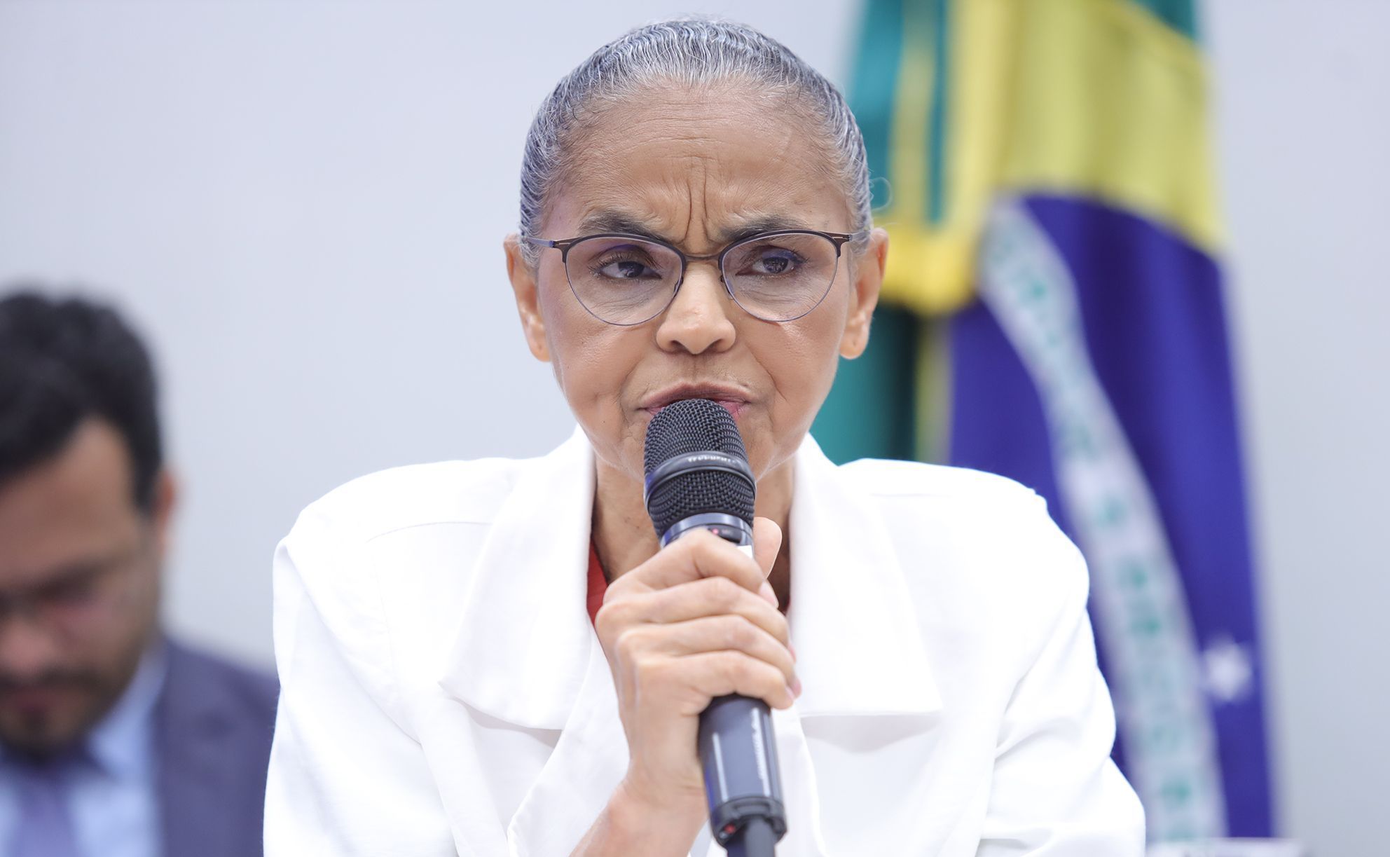 Governo debate estratégia nacional para enfrentar eventos climáticos extremos, diz Marina