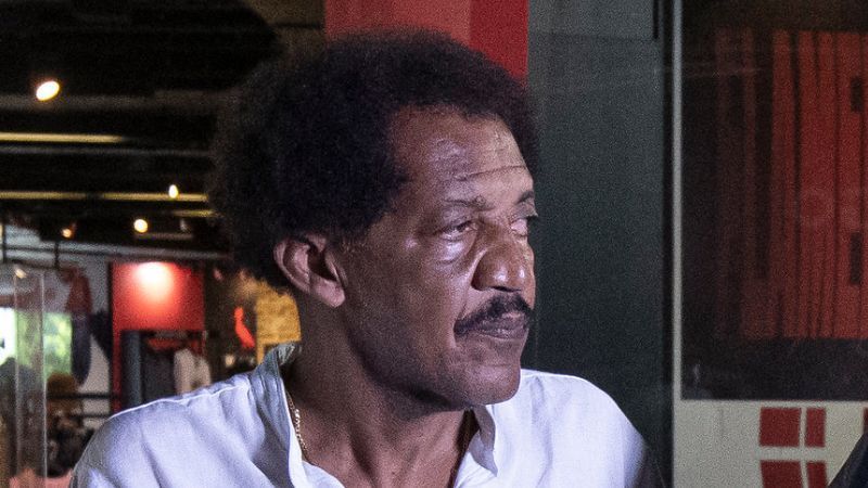 Ex-Atlético, ídolo do Flamengo é agredido, sofre fratura e passará por cirurgia