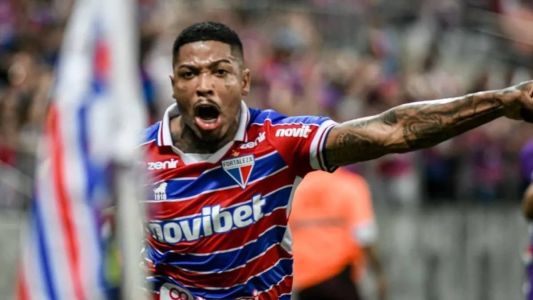 Marinho sofreu a lesão no jogo de ida da semifinal da Copa Sul-Americana, na semana passada