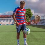 Marinho chega ao Fortaleza e já veste a camisa do novo clube