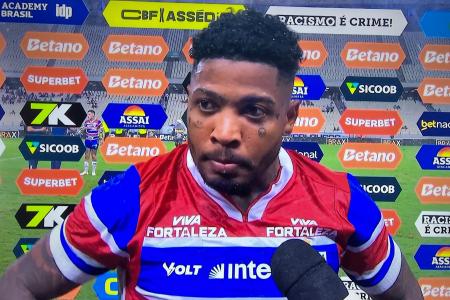 Marinho durante entrevista após a partida entre Fortaleza e Bahia