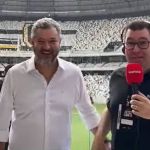 Narrador Mário Caixa, da Itatiaia, se emociona na Arena MRV: 'Casa espetacular'