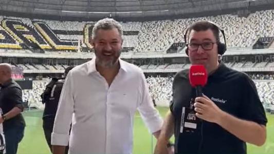 Mário Henrique Caixa com o repórter Cláudio Rezende