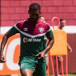 Sem Nino, Diniz tem poucas opções para escalar a zaga do Fluminense