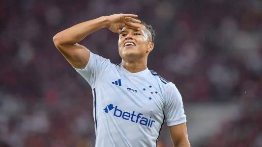 Marlon durante partida pelo Cruzeiro