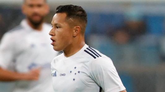 Marlon em ação contra o Grêmio, em Porto Alegre