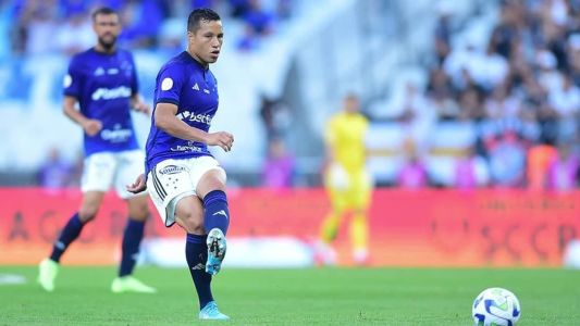 Marlon fez boa atuação pelo Cruzeiro na estreia contra o Corinthians, em São Paulo