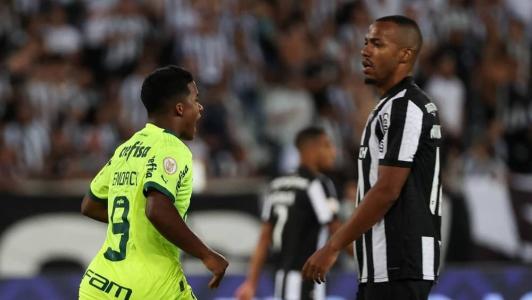 Marlon Freitas, desolado, em derrota do Botafogo para o Palmeiras