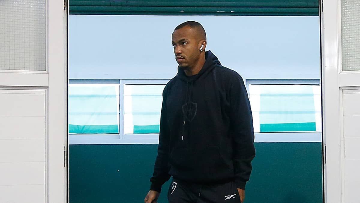 Botafogo escalado com força quase máxima para enfrentar o Defensa y Justicia