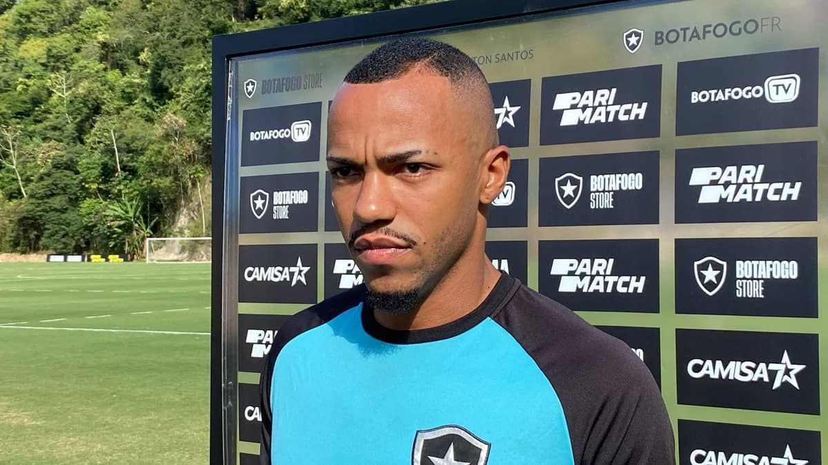 Marlon Freitas analisa situação do Botafogo na Sul-Americana