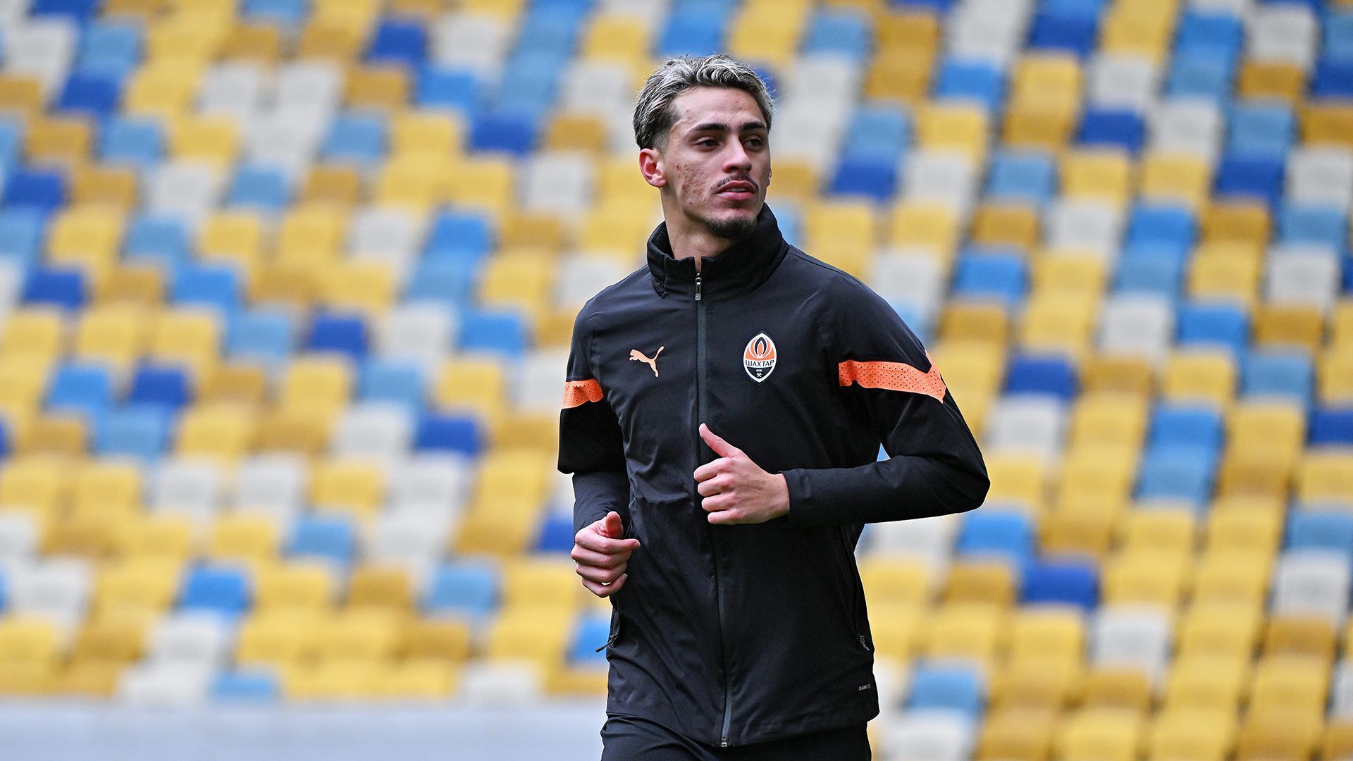 Botafogo avalia proposta por Marlon Gomes, meia do Shakhtar Donestk