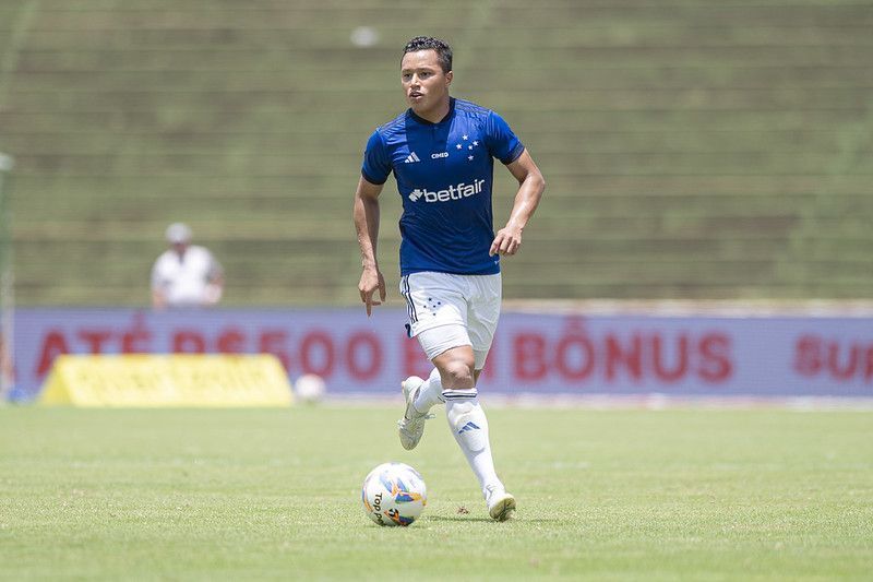 Marlon, do Cruzeiro, diz que vitória sobre Pouso Alegre não apaga vexame na Copa do Brasil