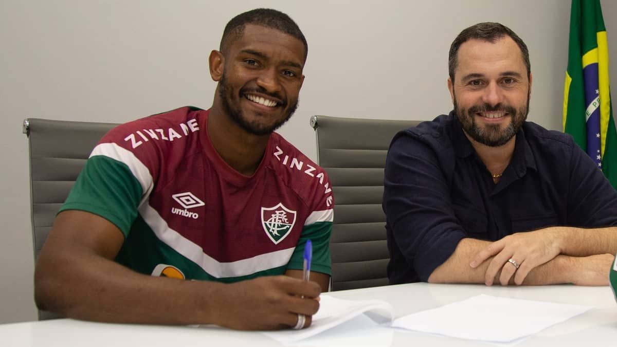 Fluminense encerra ciclo de contratações para temporada