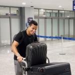 Marlon, do Cruzeiro, desembarca em Porto Alegre para assinar com o Grêmio