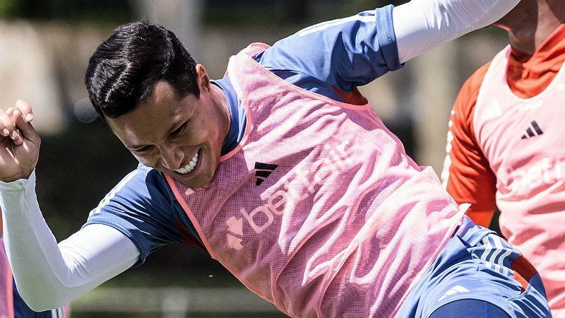 Marlon celebra renovação com o Cruzeiro e manda recado à torcida