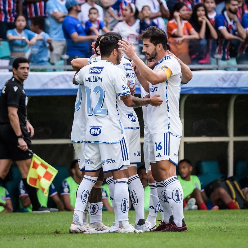 Seabra perde titular para jogo do Cruzeiro contra o Athletico-PR