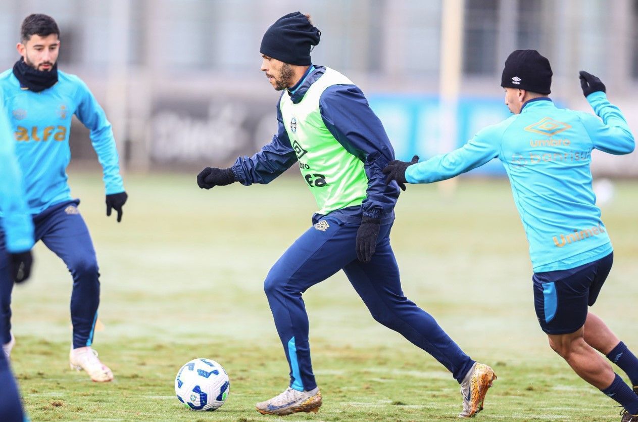 Braithwaite desfalca o Grêmio em final da Recopa e vira dúvida contra o Cruzeiro