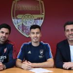 Gabriel Martinelli renova contrato com o Arsenal