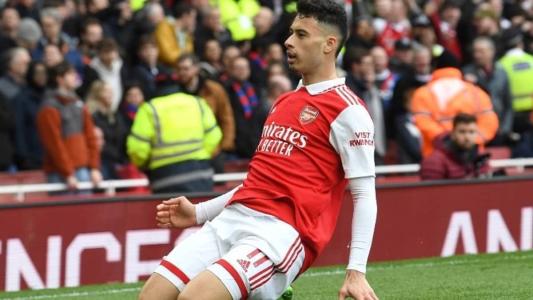 Martinelli marcou um dos quatro gols do Arsenal neste domingo (19)