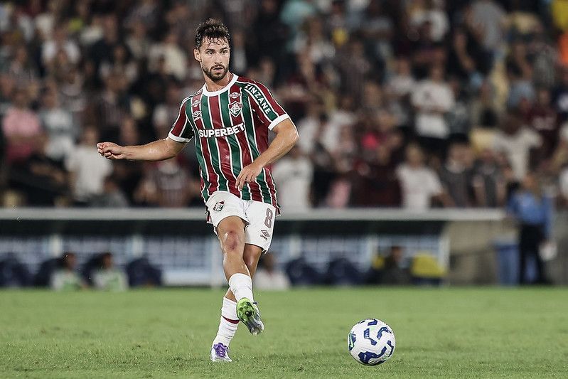 Volante do Fluminense atinge marca recorde na história do clube; confira