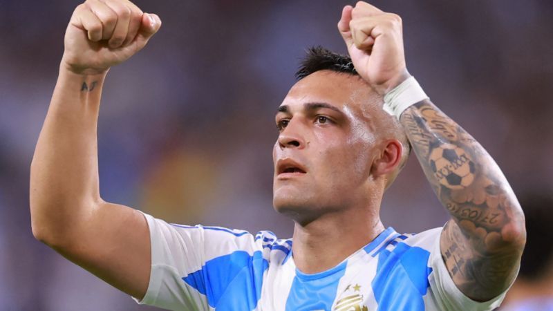 Argentina poupa titulares, vence Peru e vai às quartas da Copa América com 100%