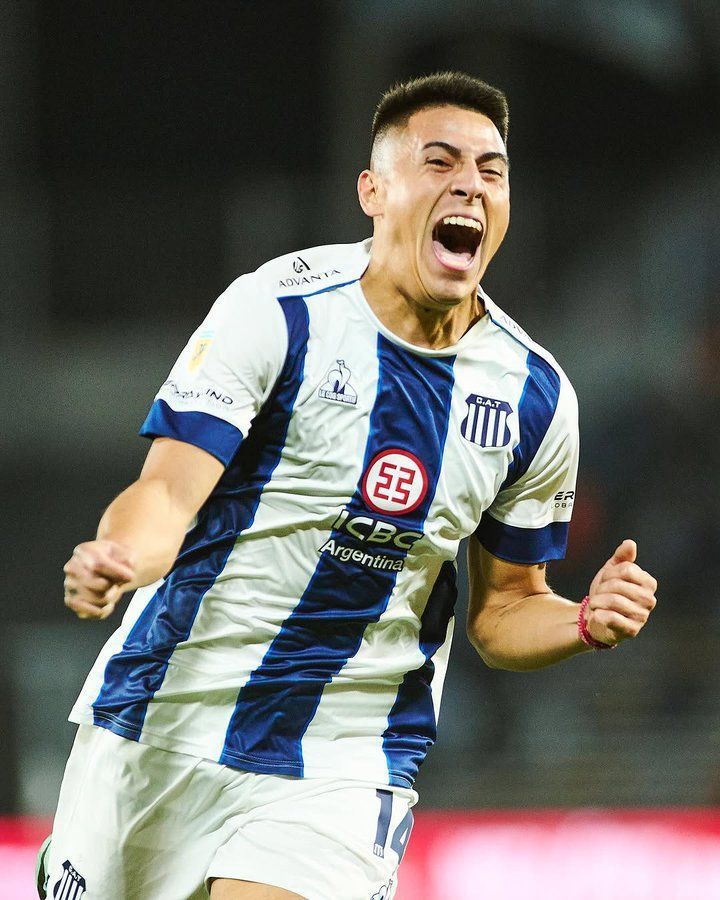 Ceará acerta a contratação de atacante argentino, o 15º reforço para a temporada