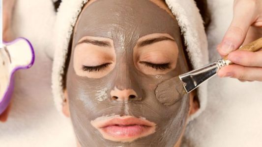 Máscara facial de argila verde para pele oleosa
