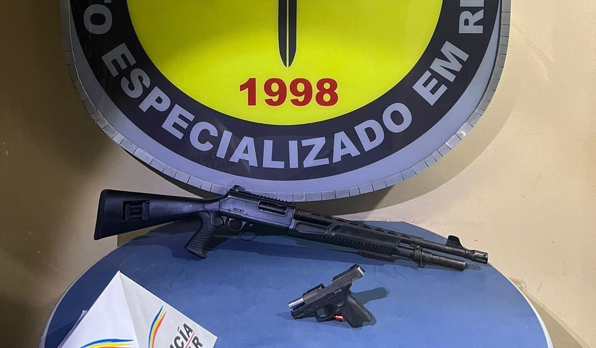 Gerente do tráfico, 'Máscara' é preso ao lado da mãe e da esposa na Grande BH
