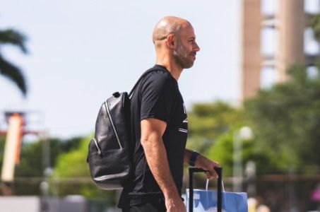 Javier Mascherano em viagem com o Inter Miami para jogo em 2025