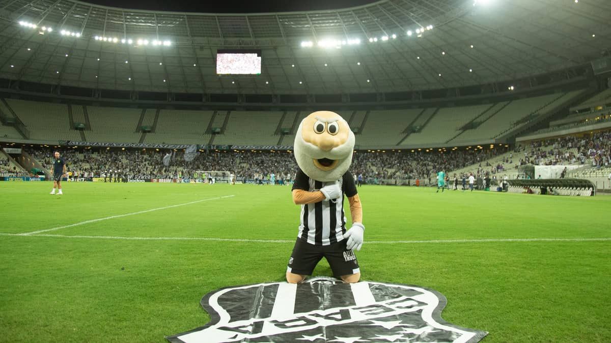 Ceará faz reunião com organizadas contra cantos homofóbicos no Castelão