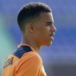 Caso Antony: Manchester United já afastou jogador acusado de agressão a ex-namorada