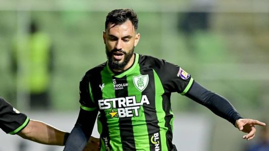 Mastriani durante partida entre América e Defensa y Justicia