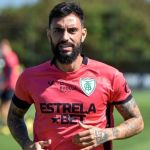 América conta com retorno de artilheiro para quebrar jejum fora de casa