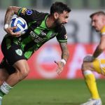 Entenda por que artilheiro do América foi reserva em derrota na Sul-Americana