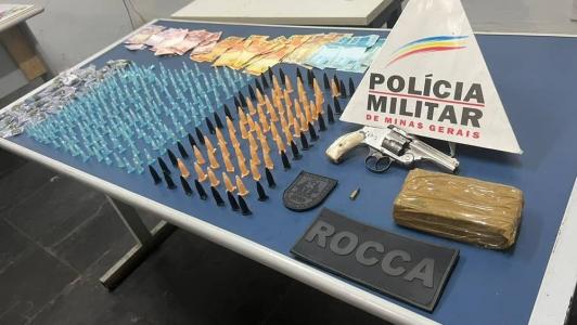 Material apreendido pela Polícia Militar